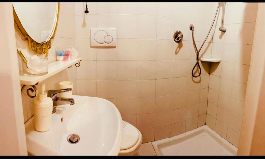 Bed&Breakfast Benedetta Cantagrillo Exterior photo